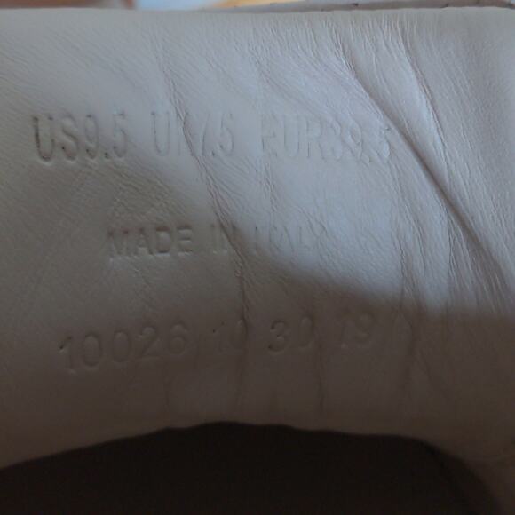 GREATS Royale Perforated Leather Sneaker 9.5 New - Picture 10 of 16